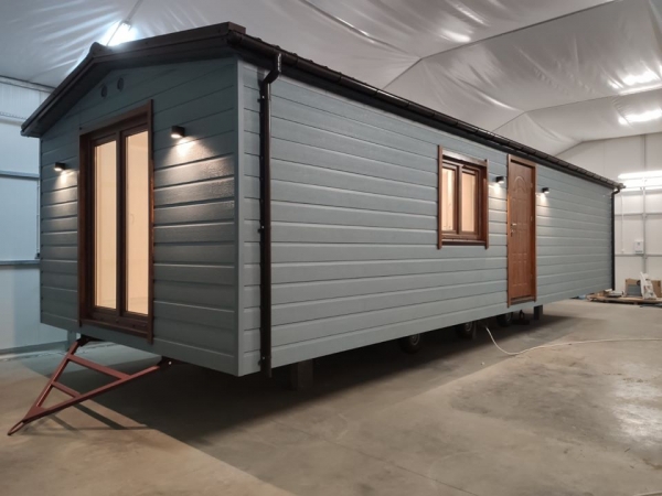 Mobile house 11m x 4m